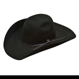 • Black
• 2-Cord Black Band
• Leather Sweatband
• Crown: 5-3/4”
• Brim: 4-1/2”